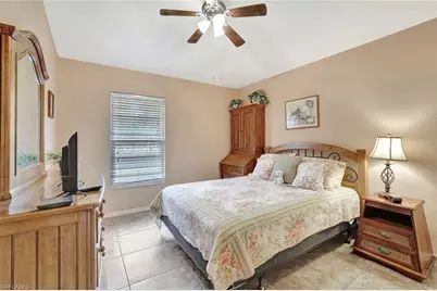 660 20th St SE, Naples, FL 34117 - Photo 10