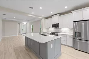 2937 Heritage Pnes Dr, Fort Myers, FL 33905 - Photo 10