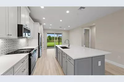 2937 Heritage Pines Dr, Fort Myers, FL 33905 - Photo 8