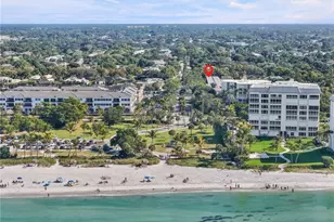 292 Banyan Blvd, Naples, FL 34102 - Photo 36