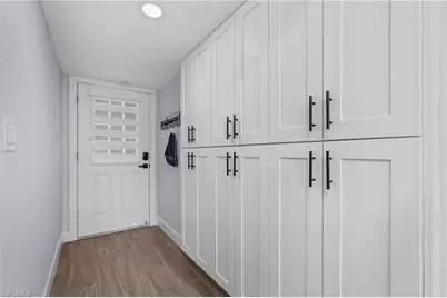 292 Banyan Blvd #292, Naples, FL 34102 - Photo 4