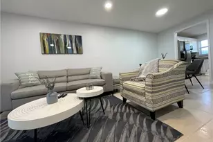 170 Turtle Lake Ct, Naples, FL 34105 - Photo 4