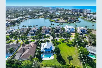 331 Spring Line Dr, Naples, FL 34102 - Photo 4