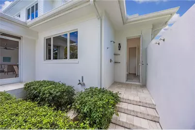 331 Spring Line Dr, Naples, FL 34102 - Photo 44