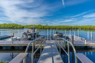 242 Newport Dr, Naples, FL 34114 - Photo 2