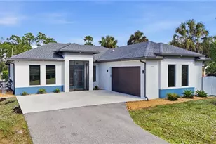 2843 18th Ave NE, Naples, FL 34120 - Photo 2