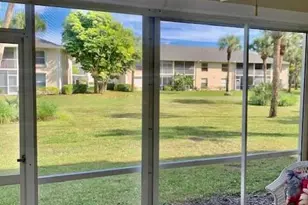 729 Landover Ct, Naples, FL 34104 - Photo 6