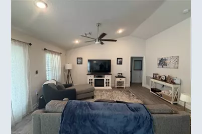 4236 NE 20th Pl, Cape Coral, FL 33909 - Photo 8