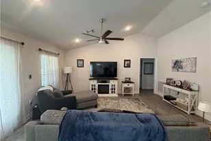 4236 NE 20th Pl, Cape Coral, FL 33909 - Photo 8