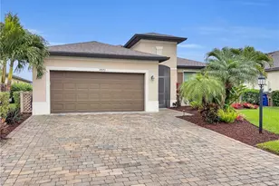 14373 Vindel Cir, Fort Myers, FL 33905 - Photo 4