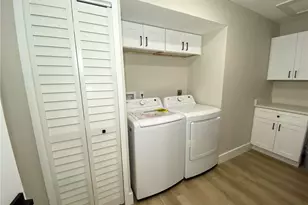 4180 Looking Glass Ln, Naples, FL 34112 - Photo 16