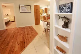 1270 11th St N, Naples, FL 34102 - Photo 8