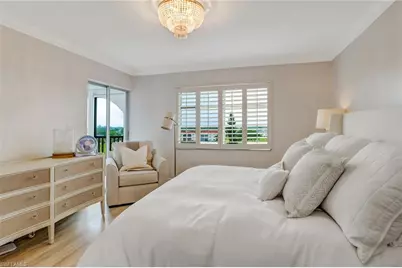 21 High Point Cir E #601, Naples, FL 34103 - Photo 18