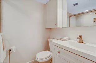 21 High Point Cir E, Naples, FL 34103 - Photo 16