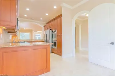 2915 Coco Lakes Dr, Naples, FL 34105 - Photo 14