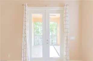 2915 Coco Lakes Dr, Naples, FL 34105 - Photo 36