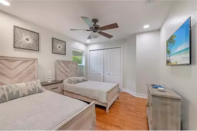 1020 Tivoli Ln, Naples, FL 34104 - Photo 20