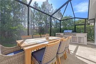 1020 Tivoli Ln, Naples, FL 34104 - Photo 6