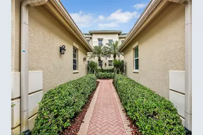 600 Vintage Reserve Ln #22B, Naples, FL 34119 - Photo 6