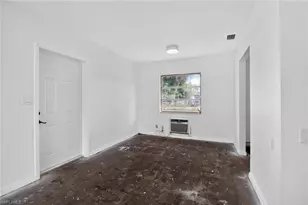 1196 Pine Lake Dr, Cape Coral, FL 33909 - Photo 12