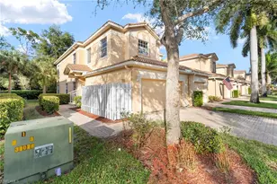 6010 Jonathans Bay Cir, Fort Myers, FL 33908 - Photo 2