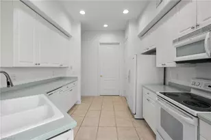 6010 Jonathans Bay Cir, Fort Myers, FL 33908 - Photo 12