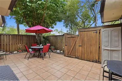 4029 Sandlewood Ln #2, Fort Myers, FL 33907 - Photo 8