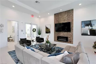 7352 Rockefeller Dr, Naples, FL 34119 - Photo 36