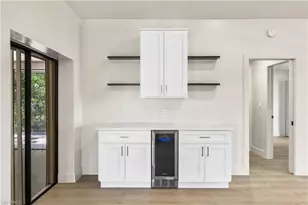 1911 Princess Ct, Naples, FL 34110 - Photo 12