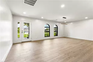 1911 Princess Ct, Naples, FL 34110 - Photo 10