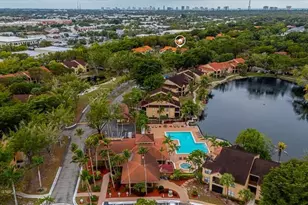 2202 Arbour Walk Cir, Naples, FL 34109 - Photo 20