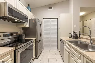 2202 Arbour Walk Cir #2124, Naples, FL 34109 - Photo 4