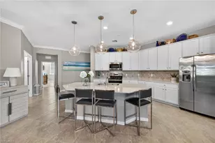 11768 Grand Belvedere Way, Fort Myers, FL 33913 - Photo 10