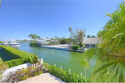 660 14th Ave S, Naples, FL 34102 - Photo 1