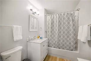 2220 Arielle Dr, Naples, FL 34109 - Photo 10