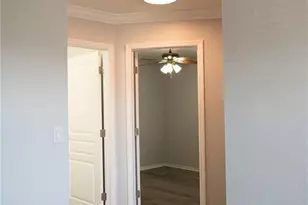 113 NE 11th Terrace, Cape Coral, FL 33909 - Photo 18