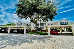 864 Tanbark Dr, Naples, FL 34108 - Photo 2