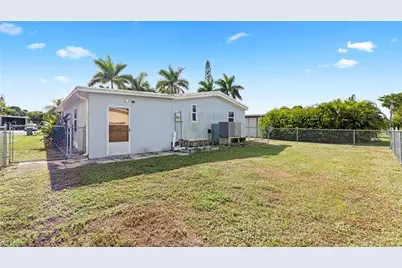 111 Grassy Key Ln, Naples, FL 34114 - Photo 18