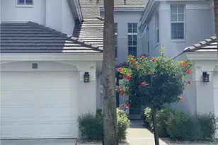 25232 Pelican Creek Cir, Bonita Springs, FL 34134 - Photo 2