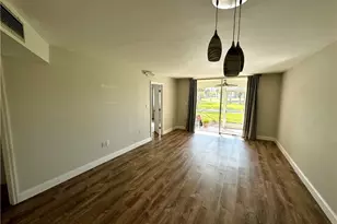 400 Forest Lakes Blvd, Naples, FL 34105 - Photo 4