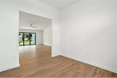 2607 38th St SW, Lehigh Acres, FL 33976 - Photo 14