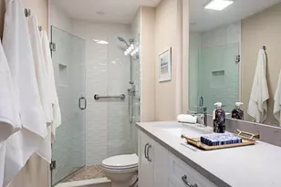 400 Park Shore Dr, Naples, FL 34103 - Photo 8