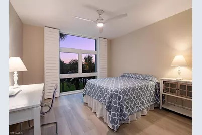 400 Park Shore Dr #303, Naples, FL 34103 - Photo 14