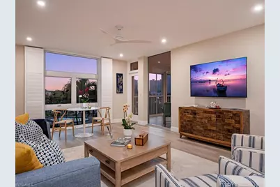 400 Park Shore Dr #303, Naples, FL 34103 - Photo 4