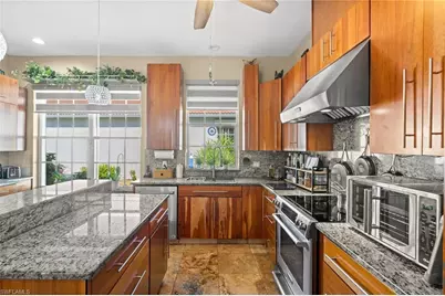 11962 Seabreeze Cove Ln, Fort Myers, FL 33908 - Photo 8