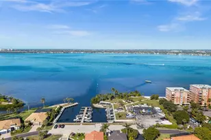 11962 Seabreeze Cove Ln, Fort Myers, FL 33908 - Photo 34