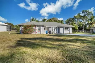 28405 Mango Dr, Bonita Springs, FL 34134 - Photo 2