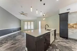 28405 Mango Dr, Bonita Springs, FL 34134 - Photo 6