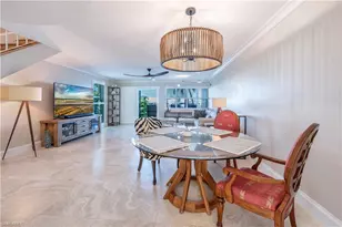 800 River Point Dr, Naples, FL 34102 - Photo 20