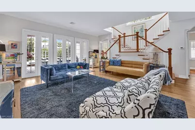 255 2nd Ave N, Naples, FL 34102 - Photo 2